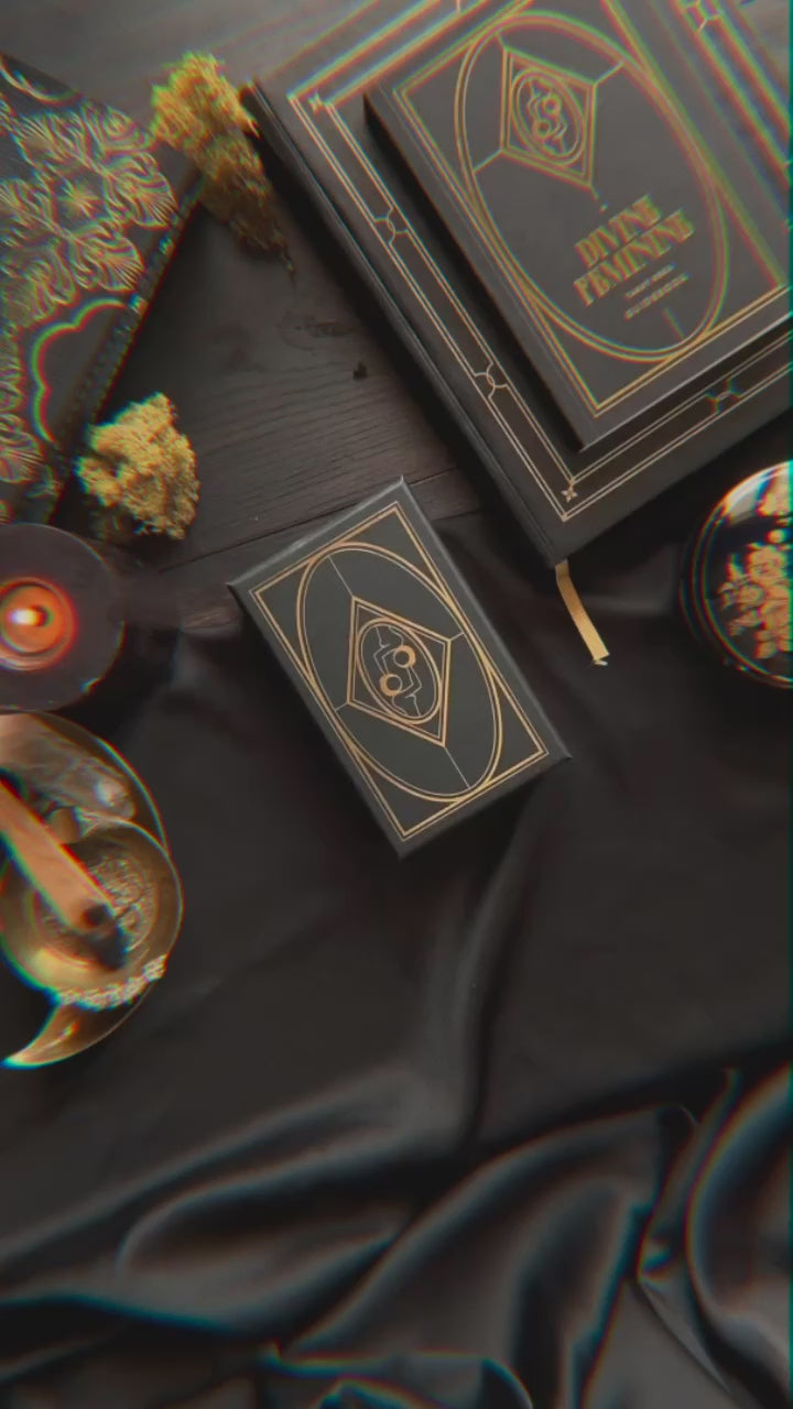 Ladda video: Divine feminine tarot video